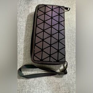 Black and Purple Geometric Key & Card Holder